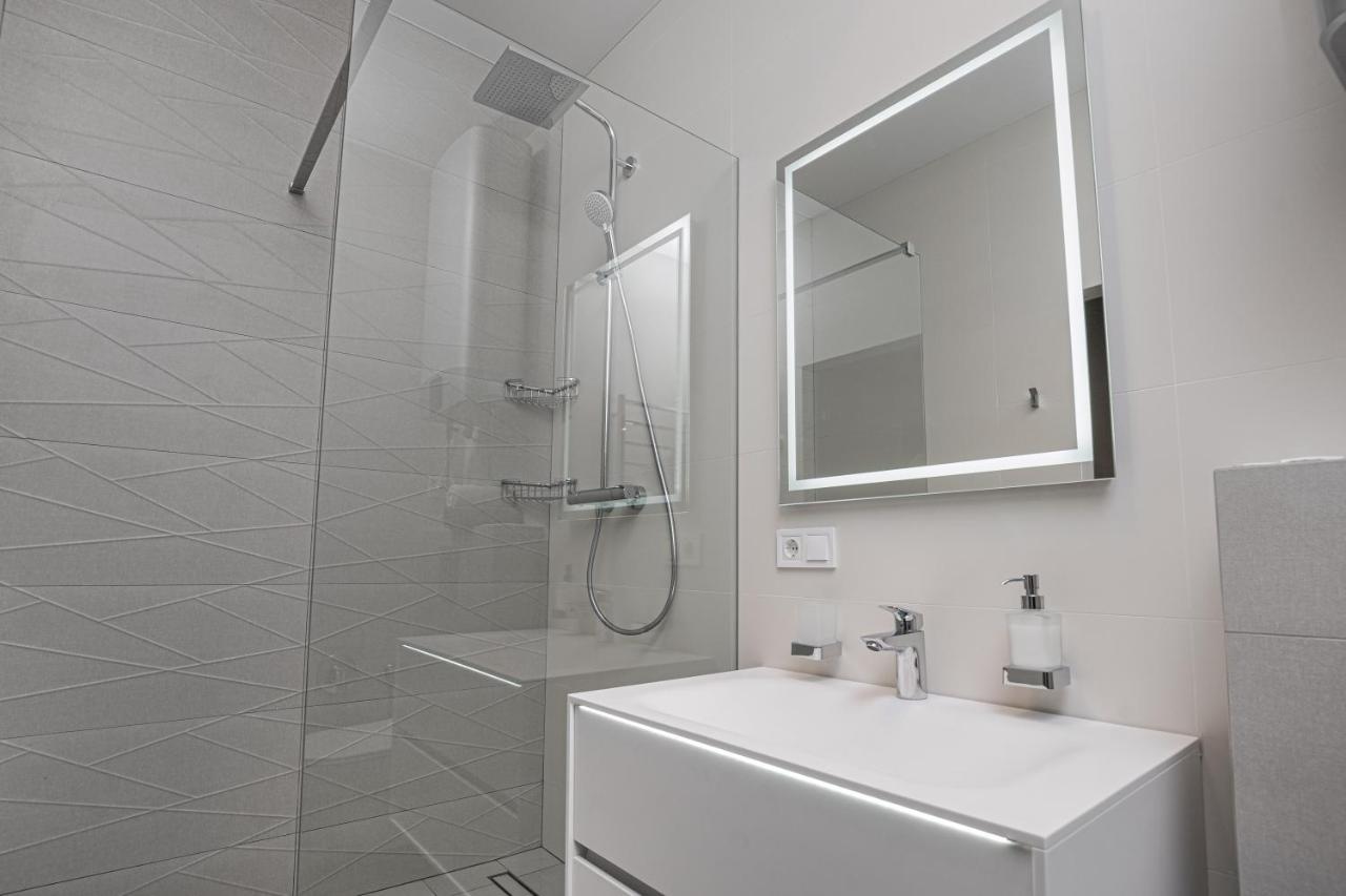 אודסה Pearl 45 Panoramic Sea View Apartment מראה חיצוני תמונה